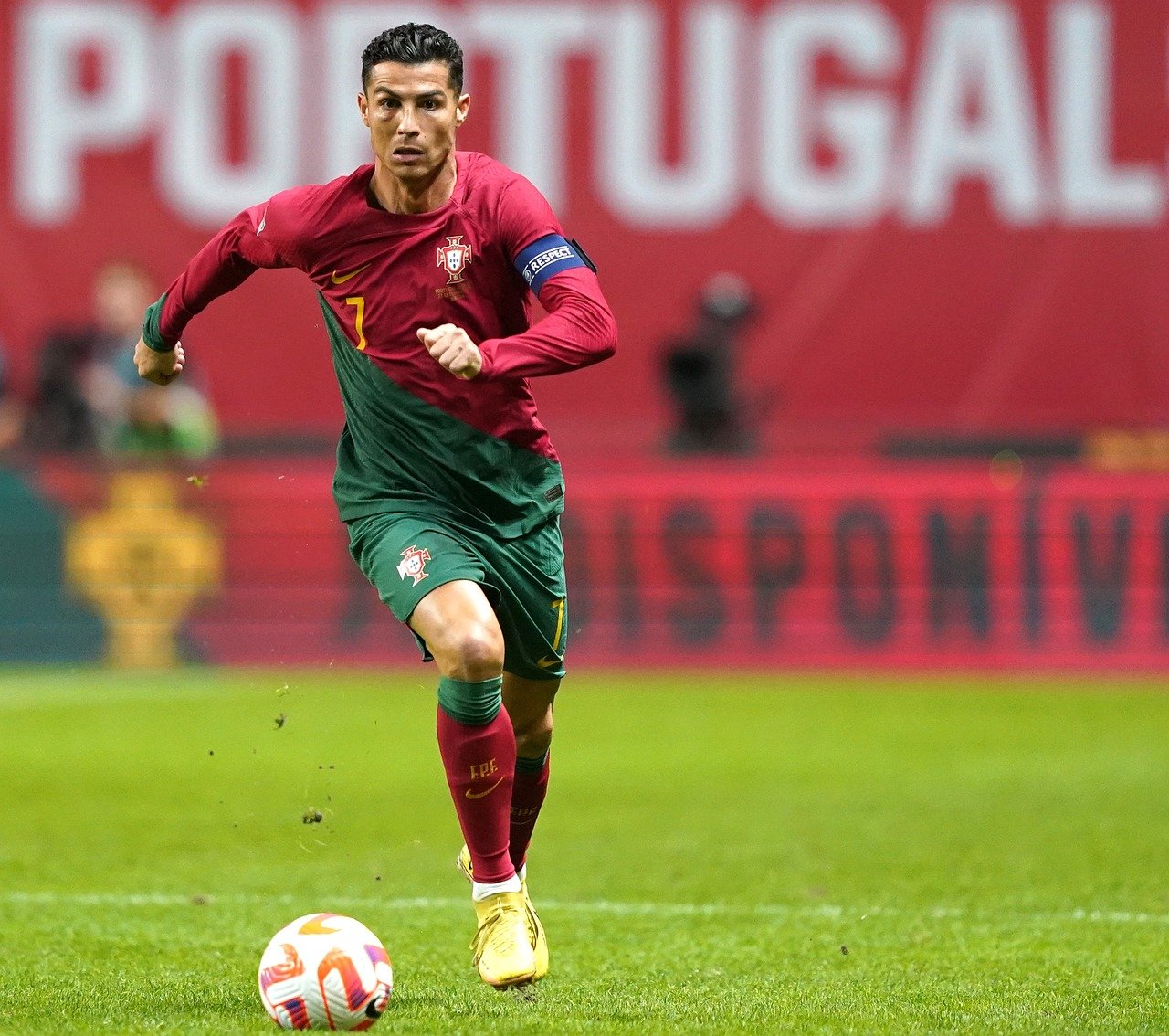 Cristiano Ronaldo byl v USA postaven před hromadnou žalobu